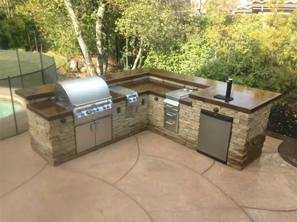 Outdoor Living - Outdoor Kitchen Arbor Pergola Deck Installation Custom Fire Pit Custom Wood Structures